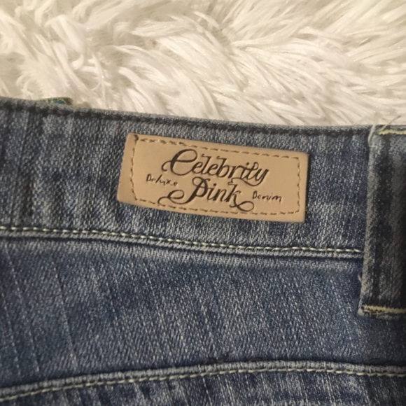 Celebrity Pink Distressed Jeans Size 3 - Picture 9 of 11